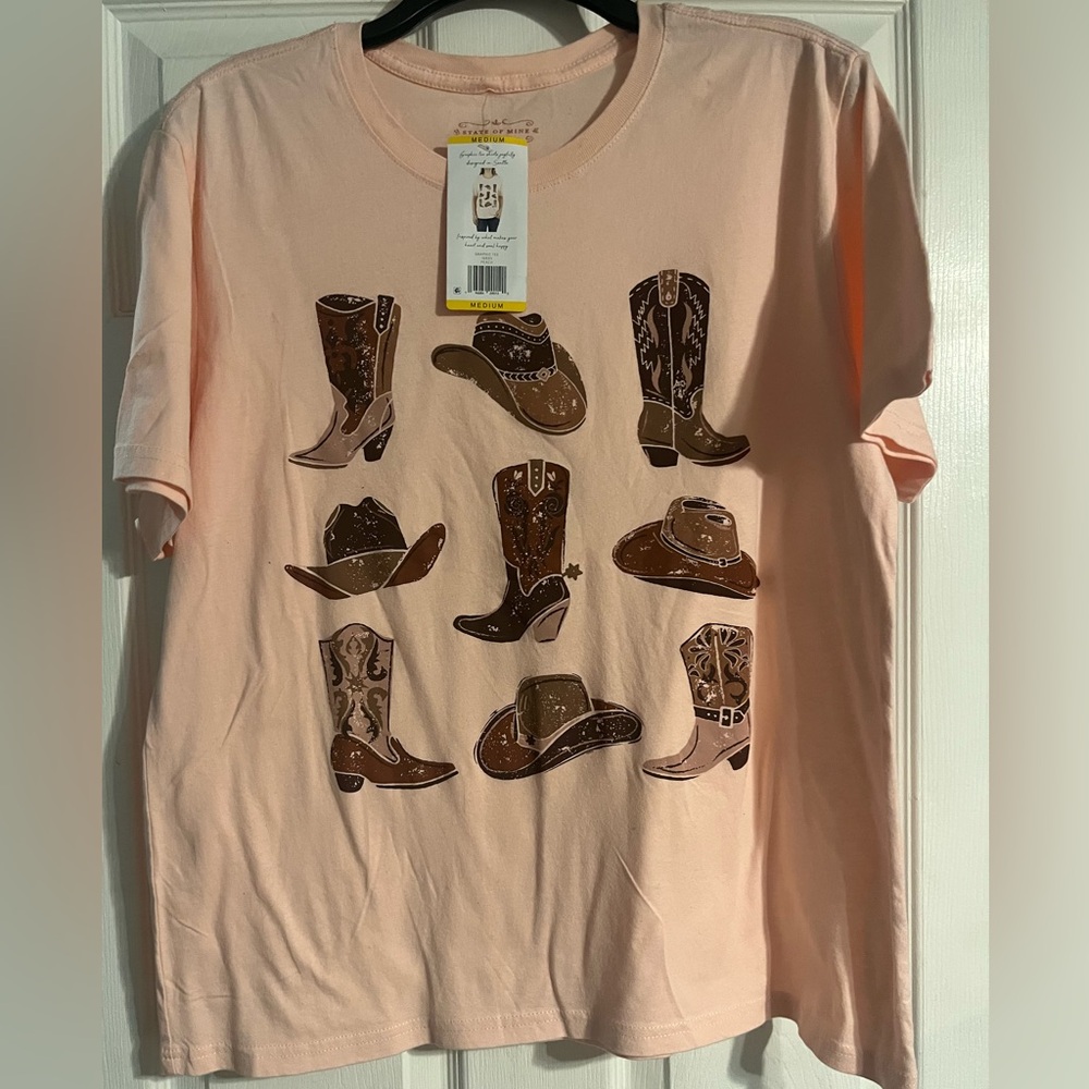 😍 T-Shirt with “Boots on the ground” Theme Design ‼️